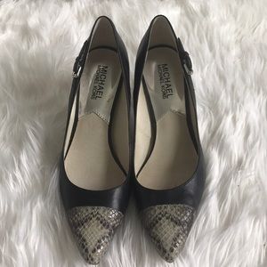 Michael Kors Animal Print toe - size 6.5